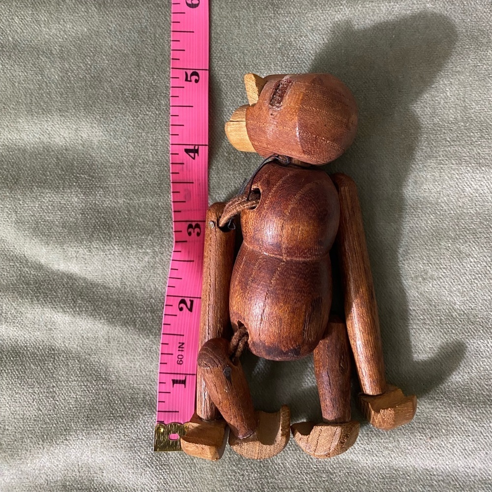 Wooden monkey with movable limbs has missing ears able to hang by hands feet #15 - Picture 6 of 6
